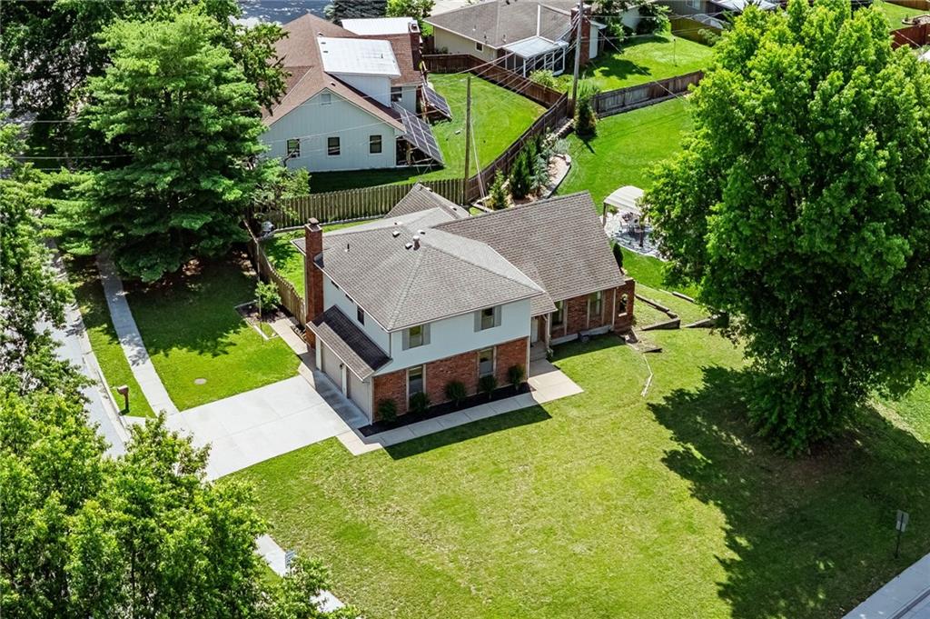 5233 NW Old Pike Road
