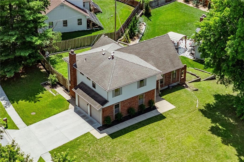 5233 NW Old Pike Road