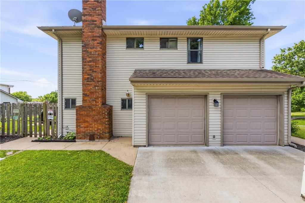 5233 NW Old Pike Road