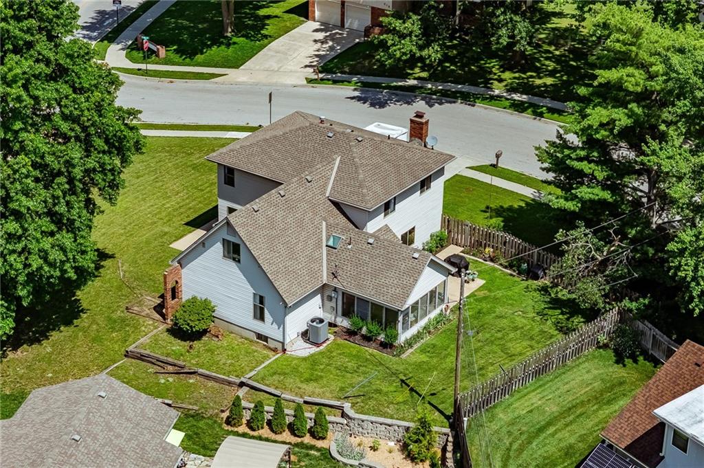 5233 NW Old Pike Road