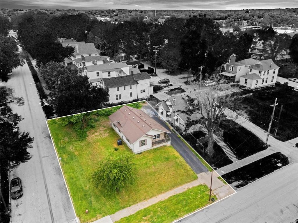 800 N 9th Street