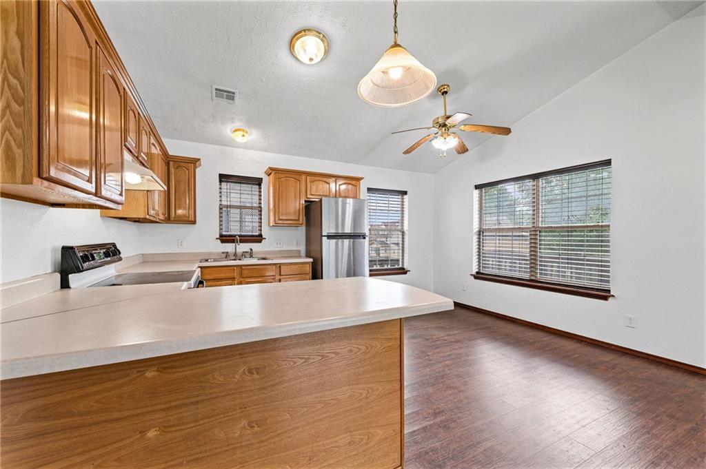 800 N 9th Street