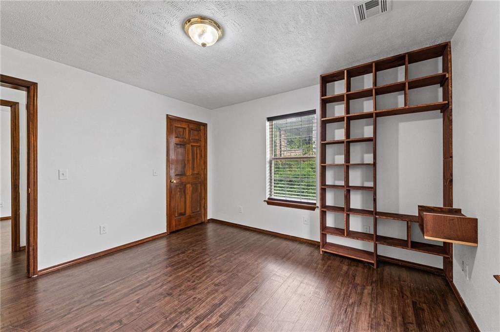 800 N 9th Street