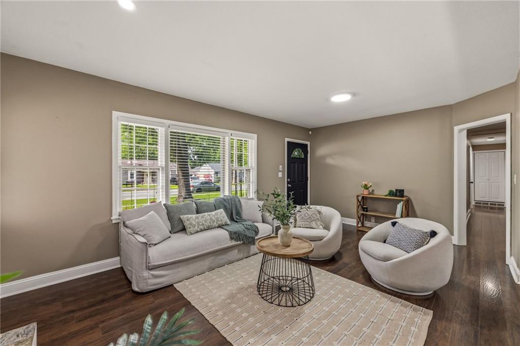 605 W Cedar Street