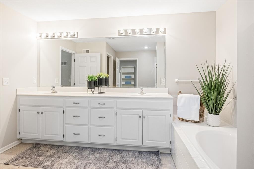 15183 S Greenwood Street Unit: 2700