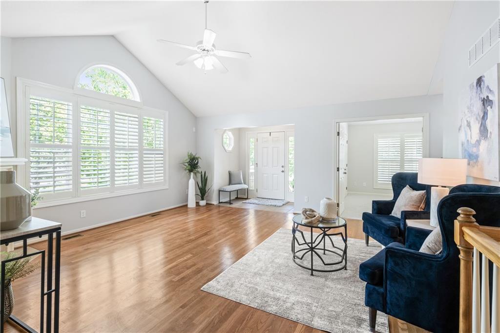 15183 S Greenwood Street Unit: 2700