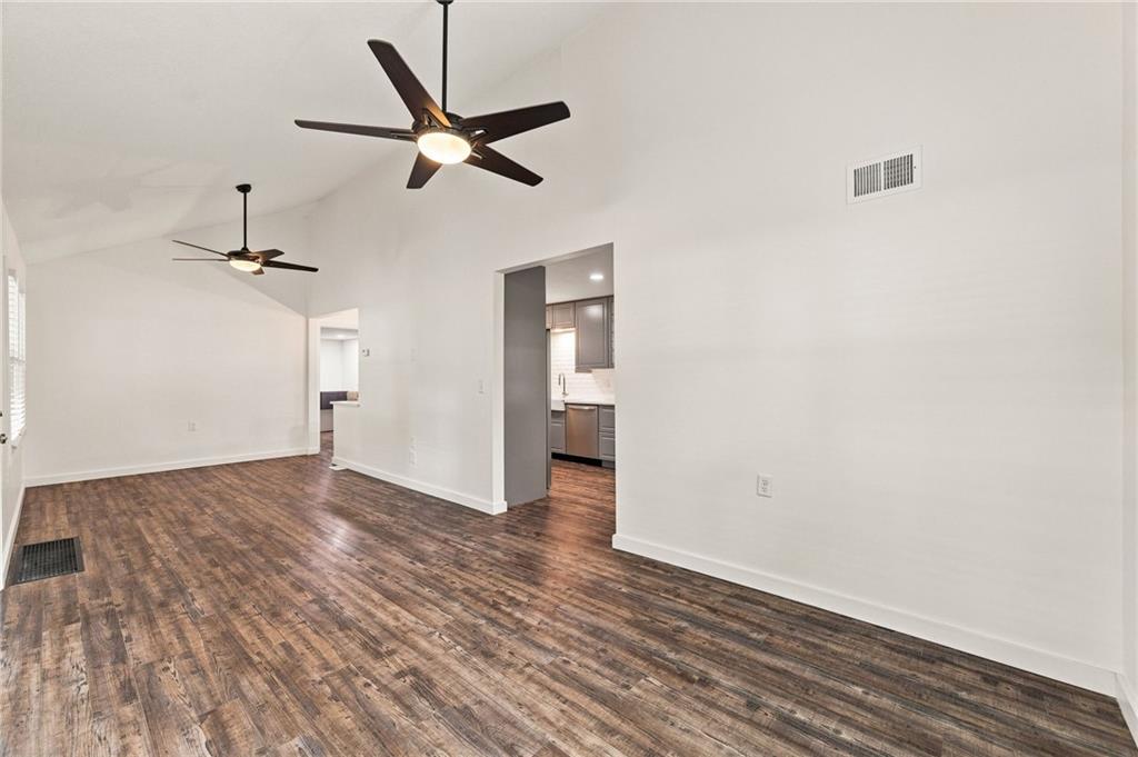 5529 Outlook Street