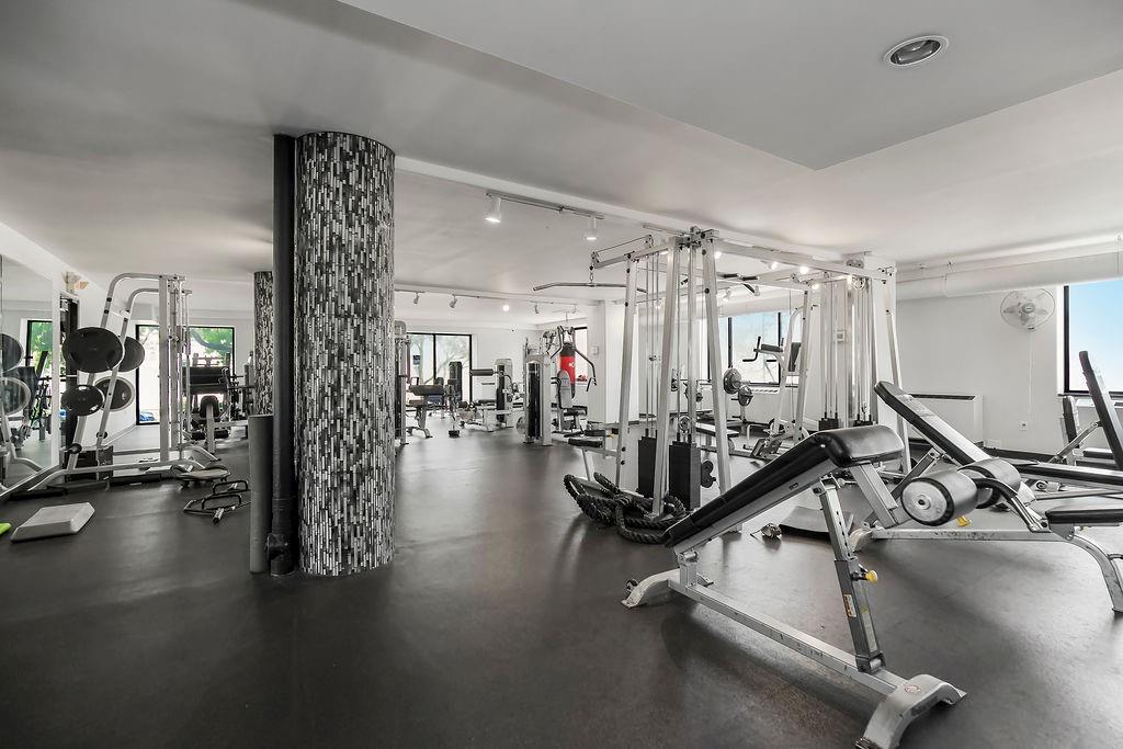 700 E 8th Street Unit: 5K