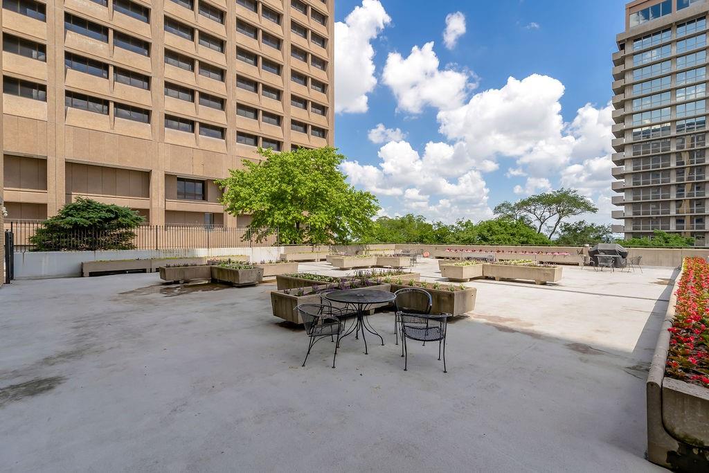 700 E 8th Street Unit: 5K