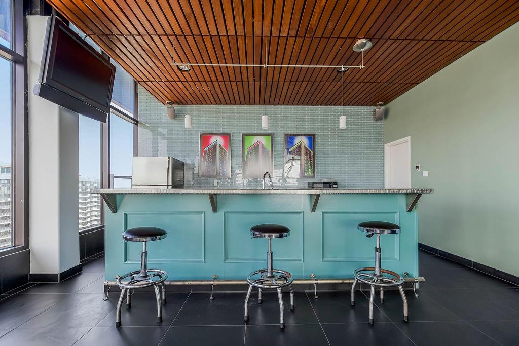 700 E 8th Street Unit: 5K