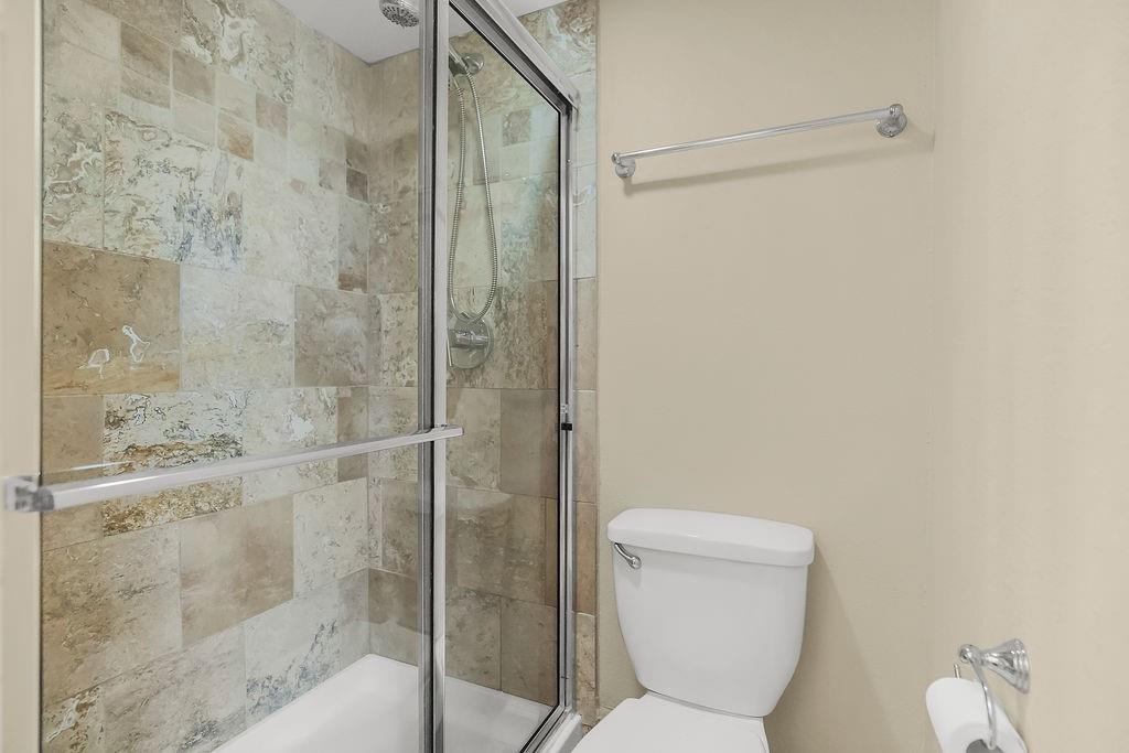 700 E 8th Street Unit: 5K