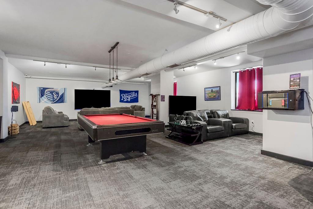 700 E 8th Street Unit: 5K