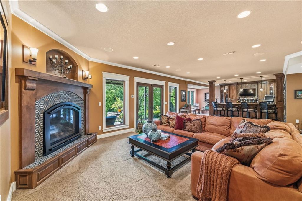 7435 Deer Ridge Drive