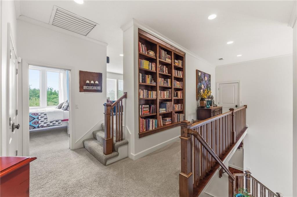 7435 Deer Ridge Drive