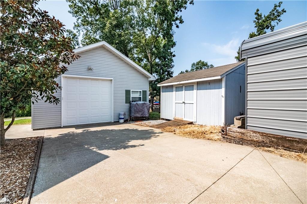 12338 Crestview Drive