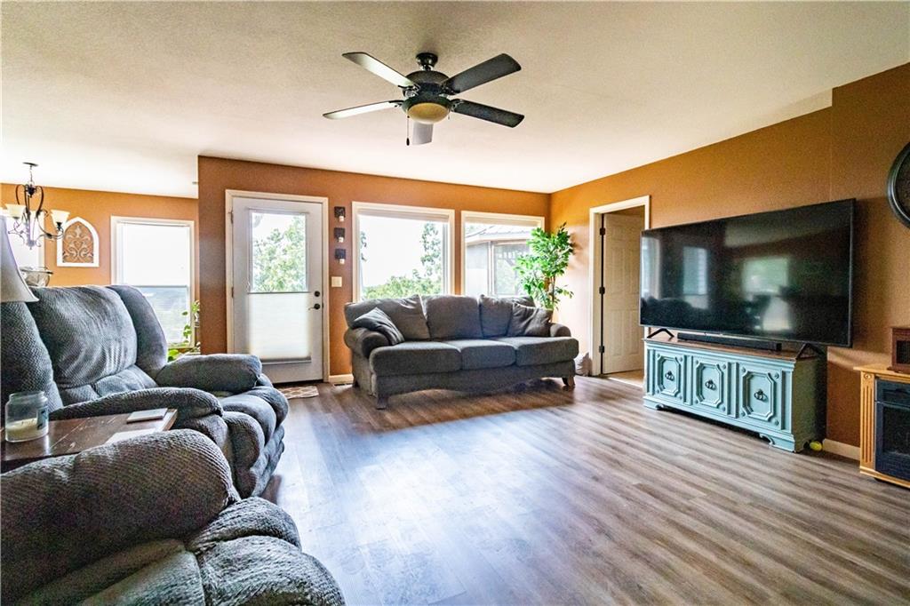 12338 Crestview Drive
