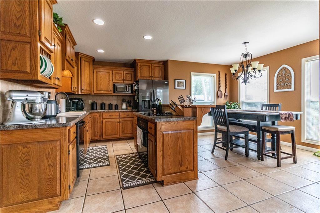 12338 Crestview Drive
