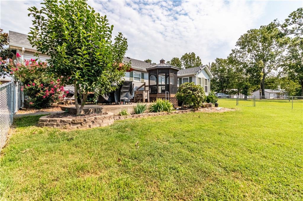12338 Crestview Drive