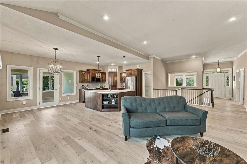 14325 Manor Court