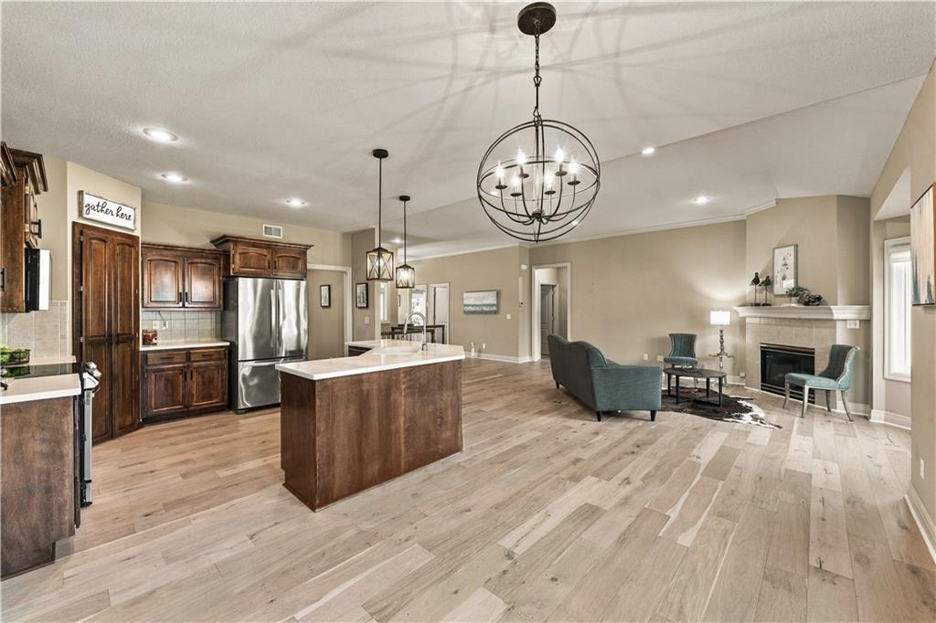 14325 Manor Court