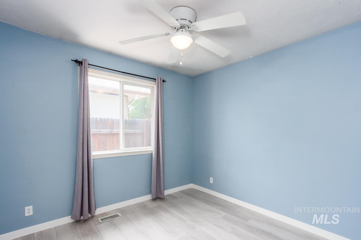 10749 W Susan