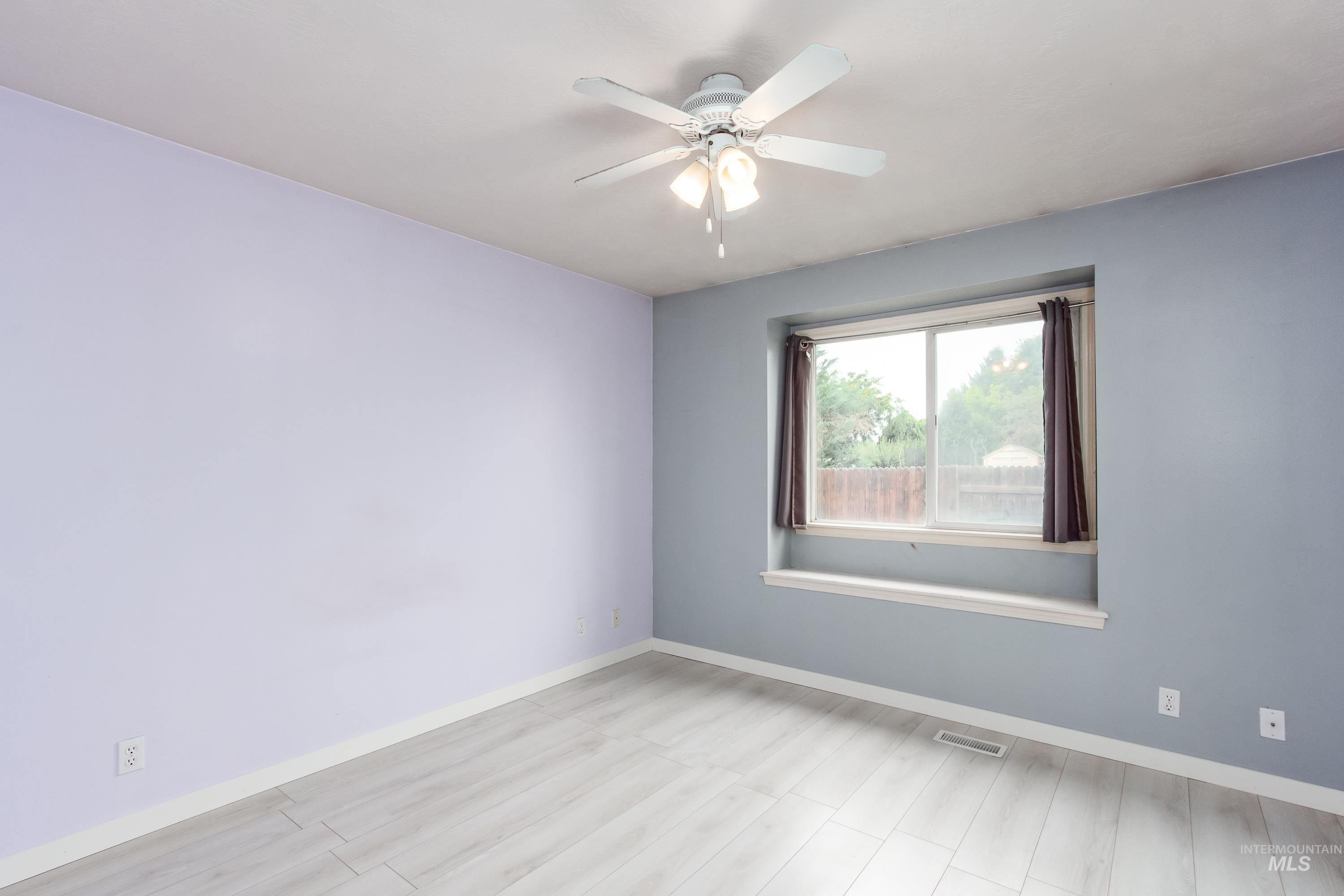 10749 W Susan