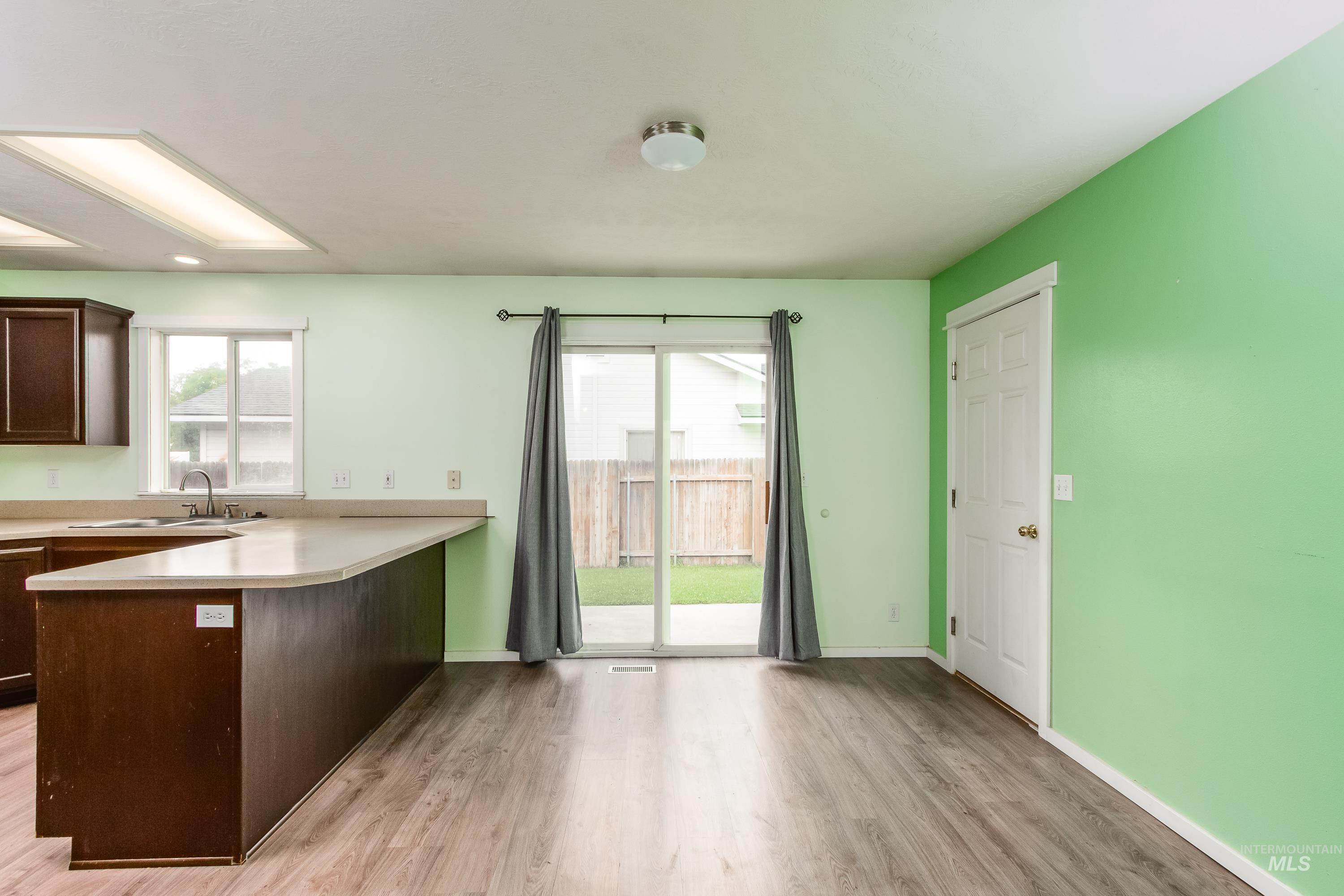 10749 W Susan