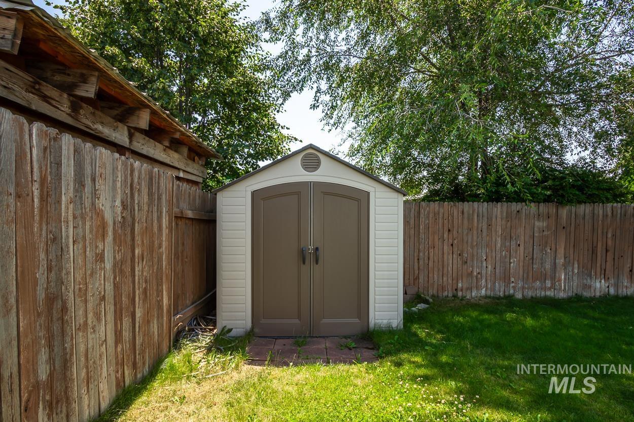 10749 W Susan