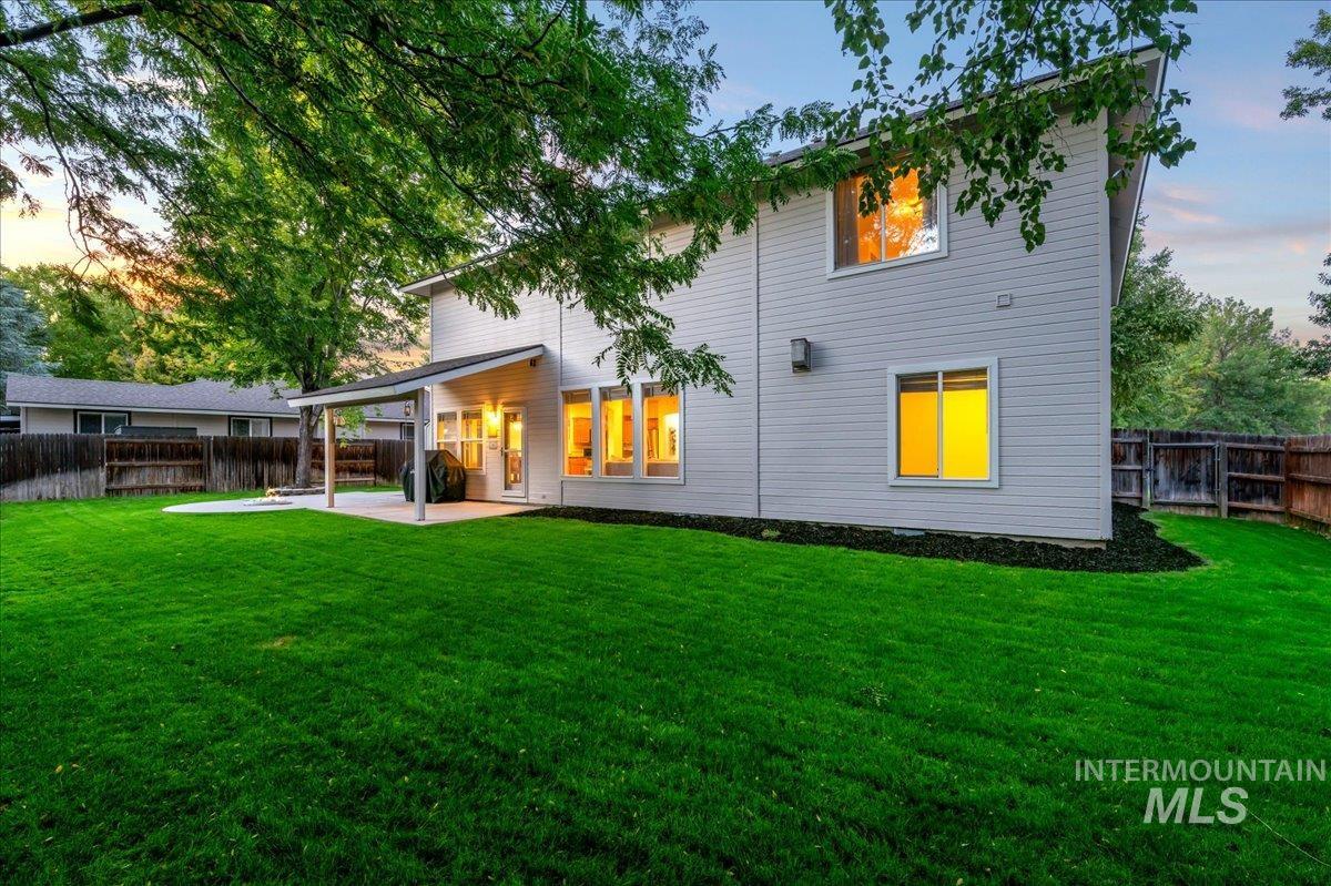 1991 S Doe Creek Way