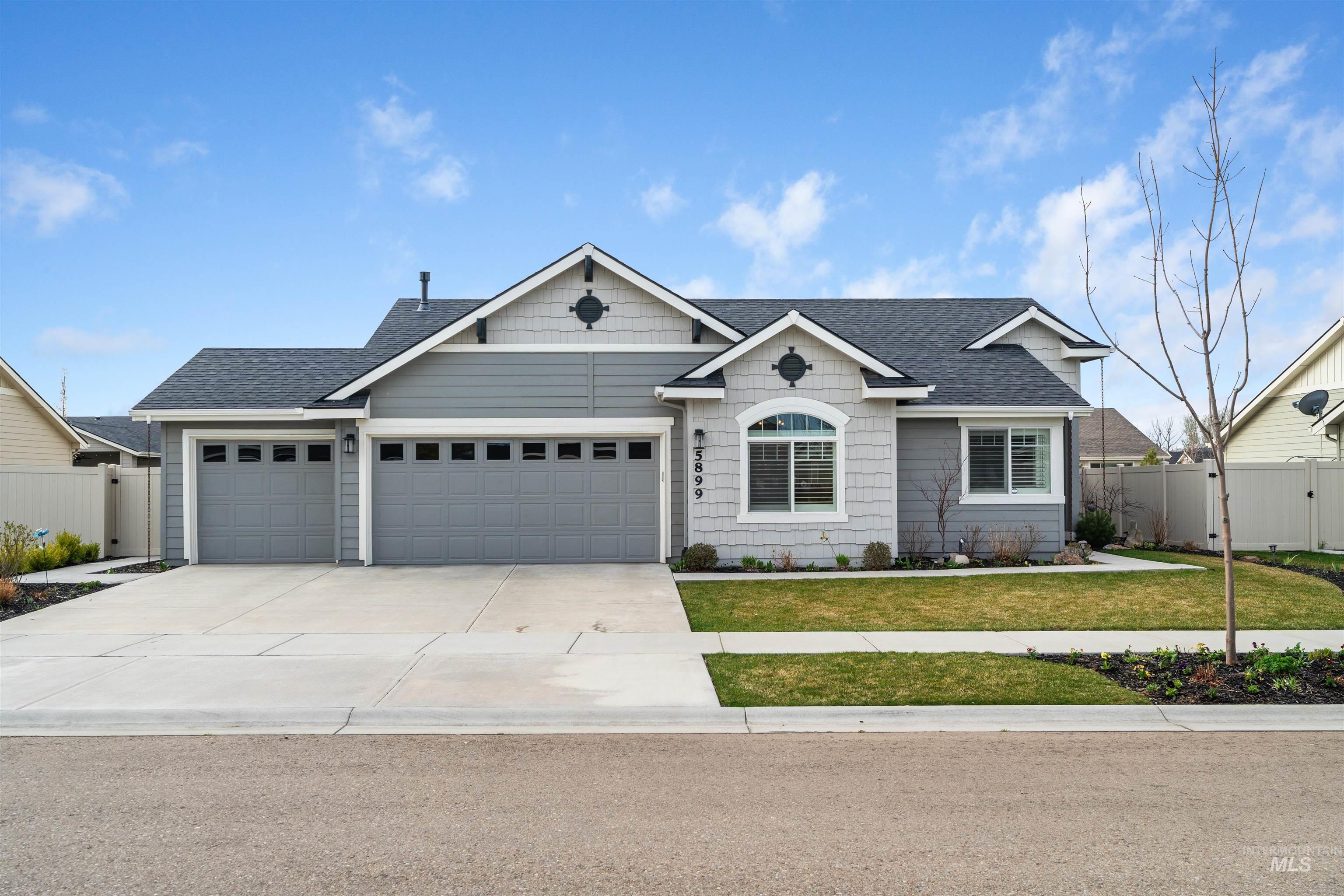 5899 W Cavendale Dr