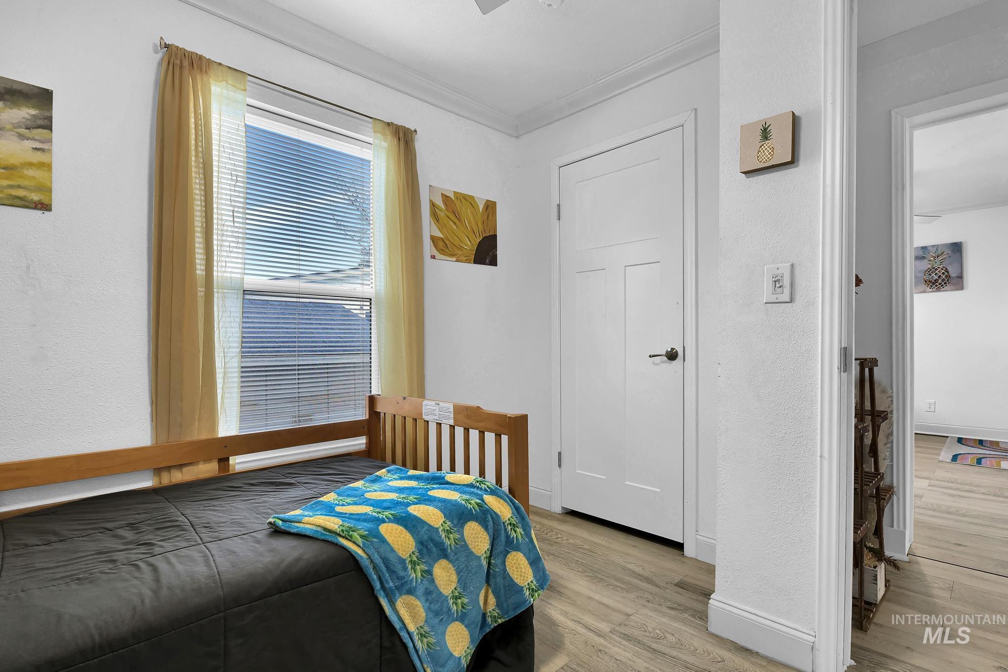 8483 W Irving Ln