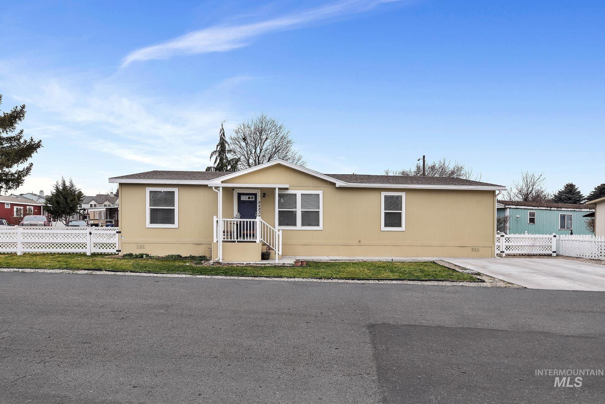 8483 W Irving Ln