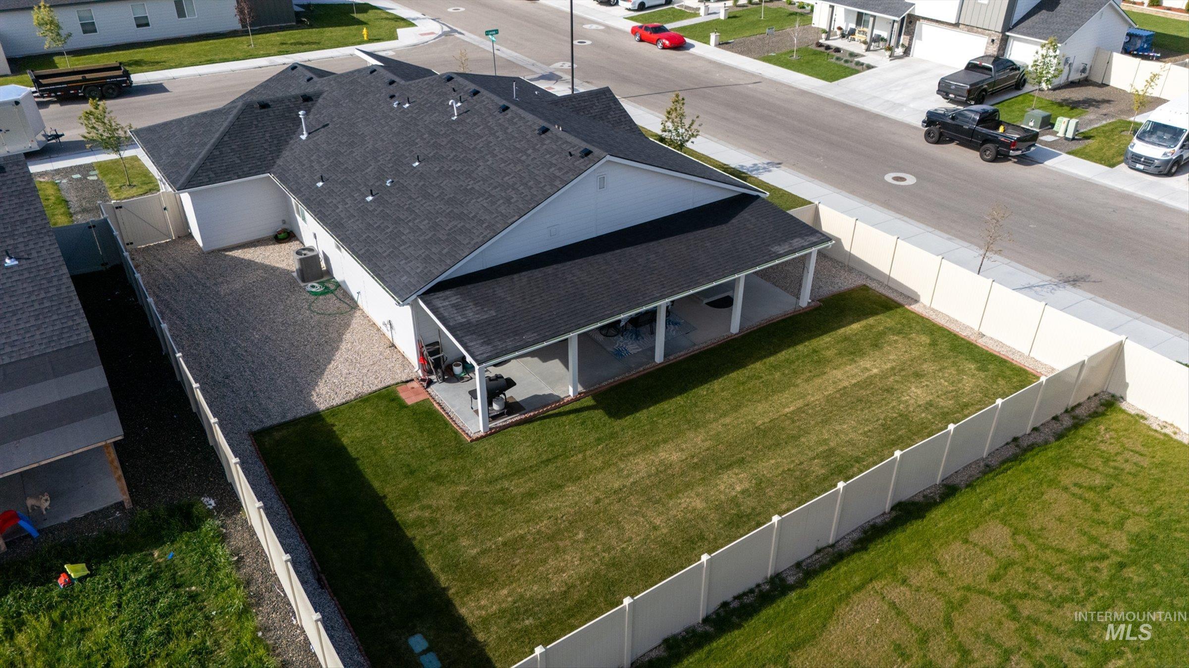 11200 W Lenova St