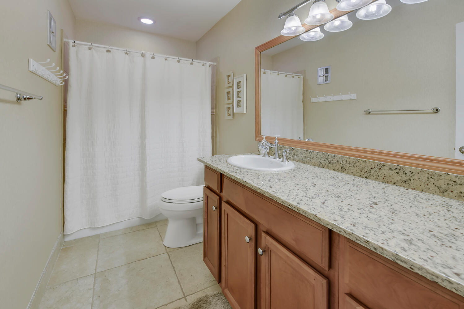 250 S Ocean Boulevard Unit: 275