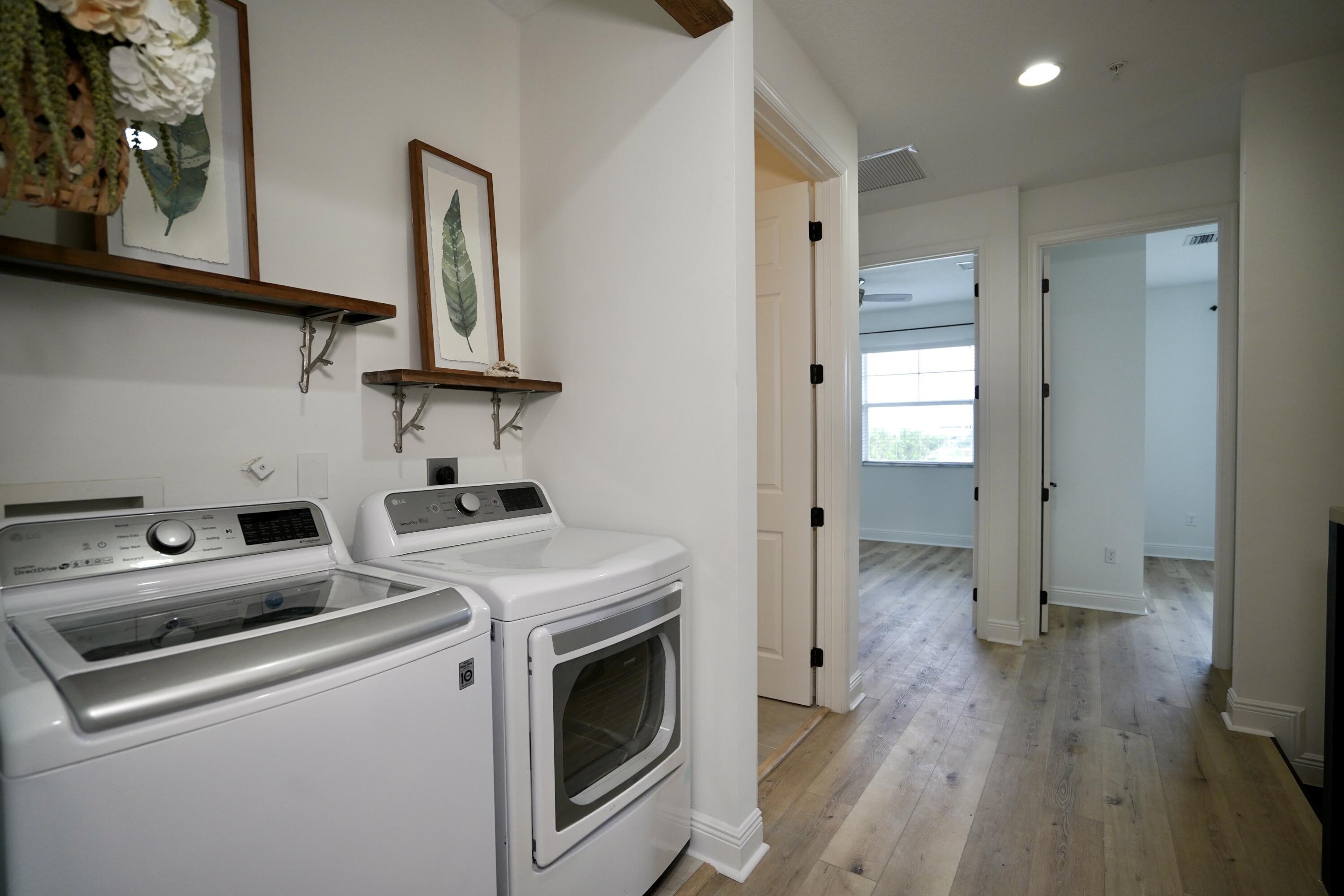 229 N Latitude Circle