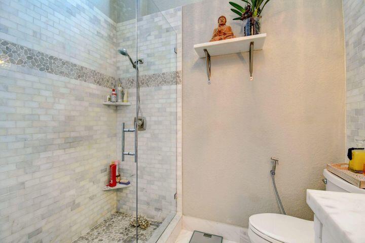 250 S Ocean Boulevard Unit: 272