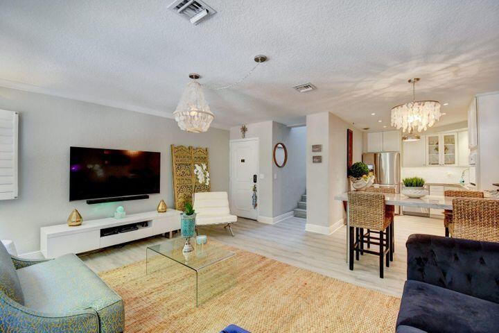 250 S Ocean Boulevard Unit: 272