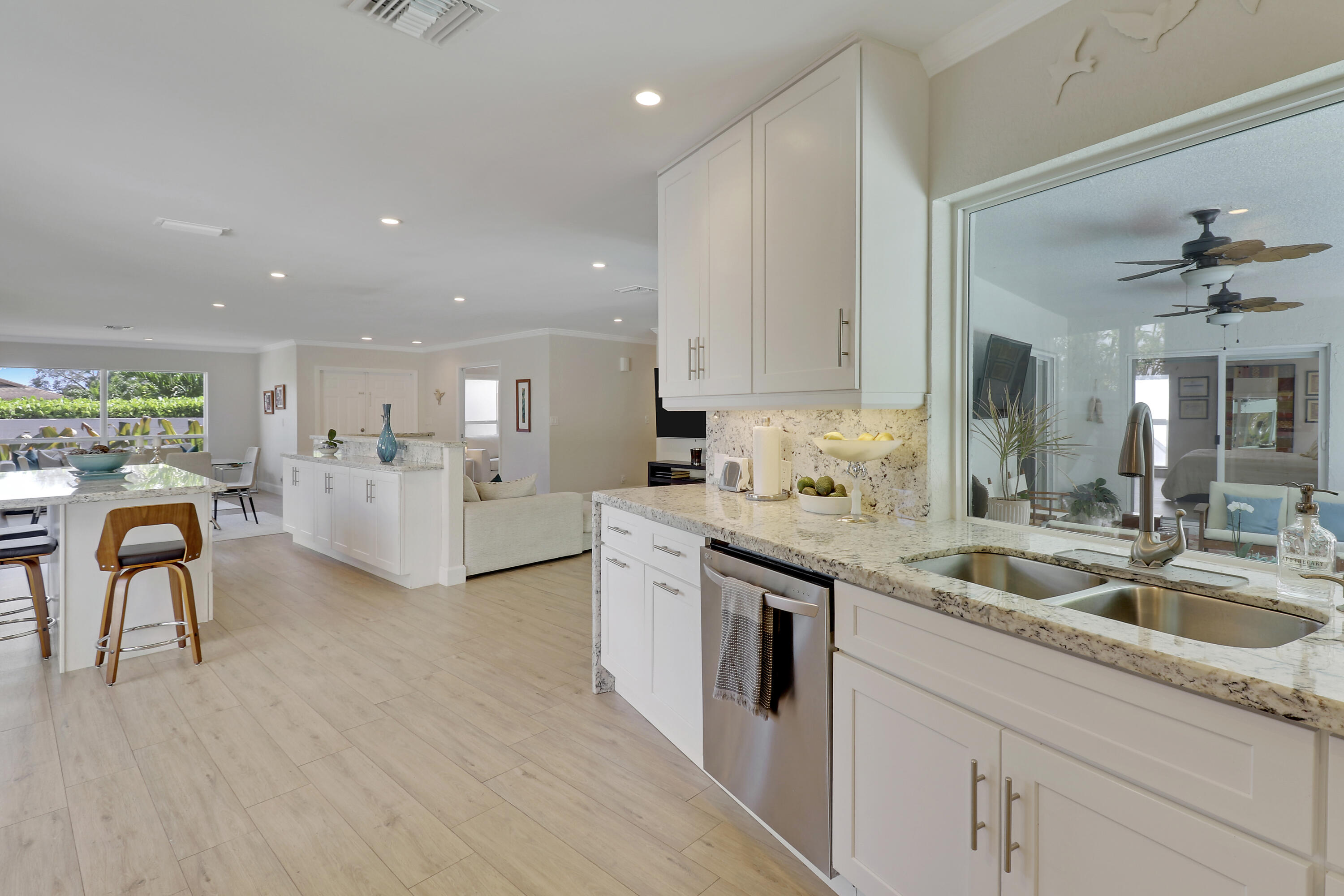 17723 Foxglove Lane