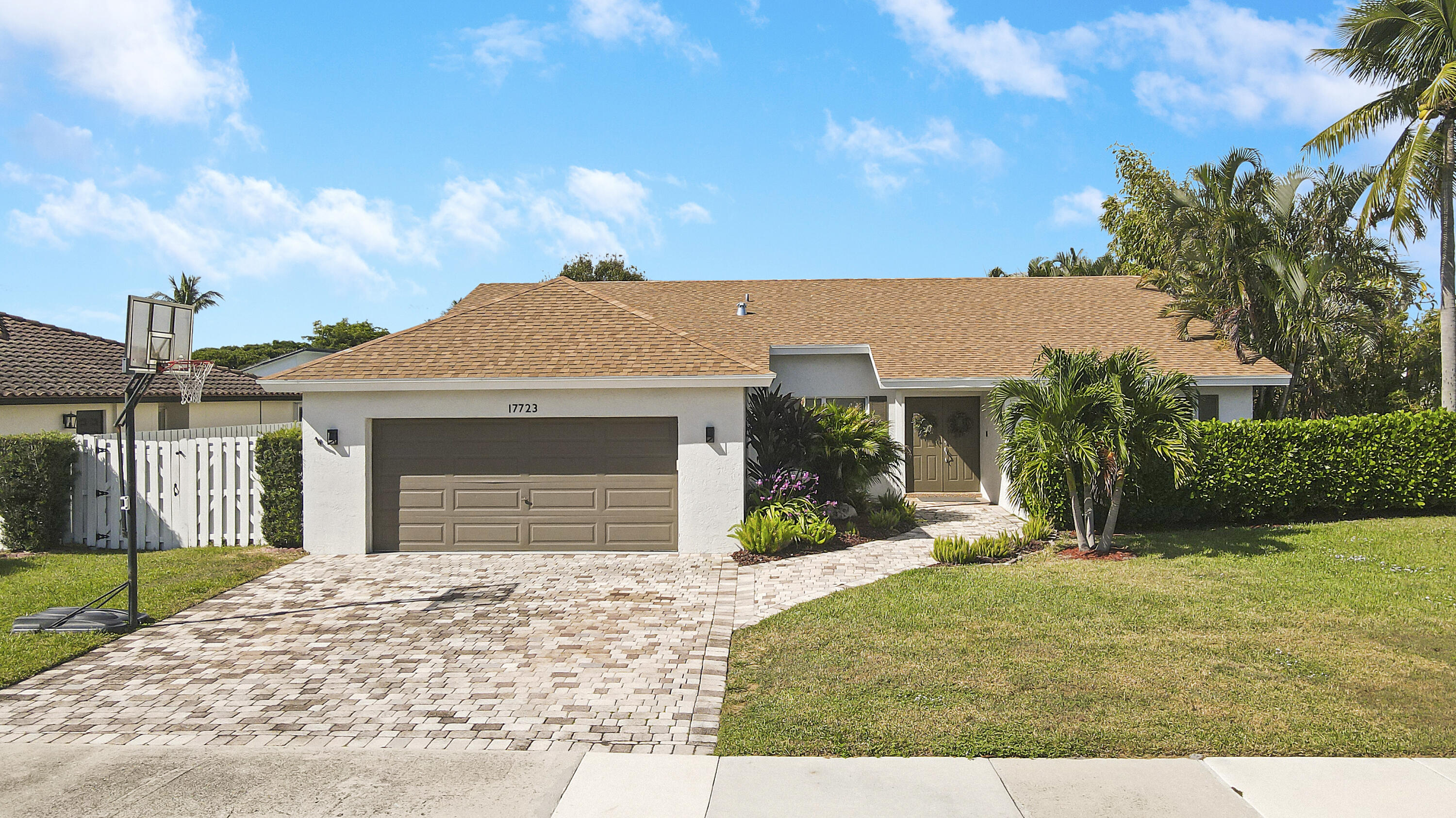 17723 Foxglove Lane