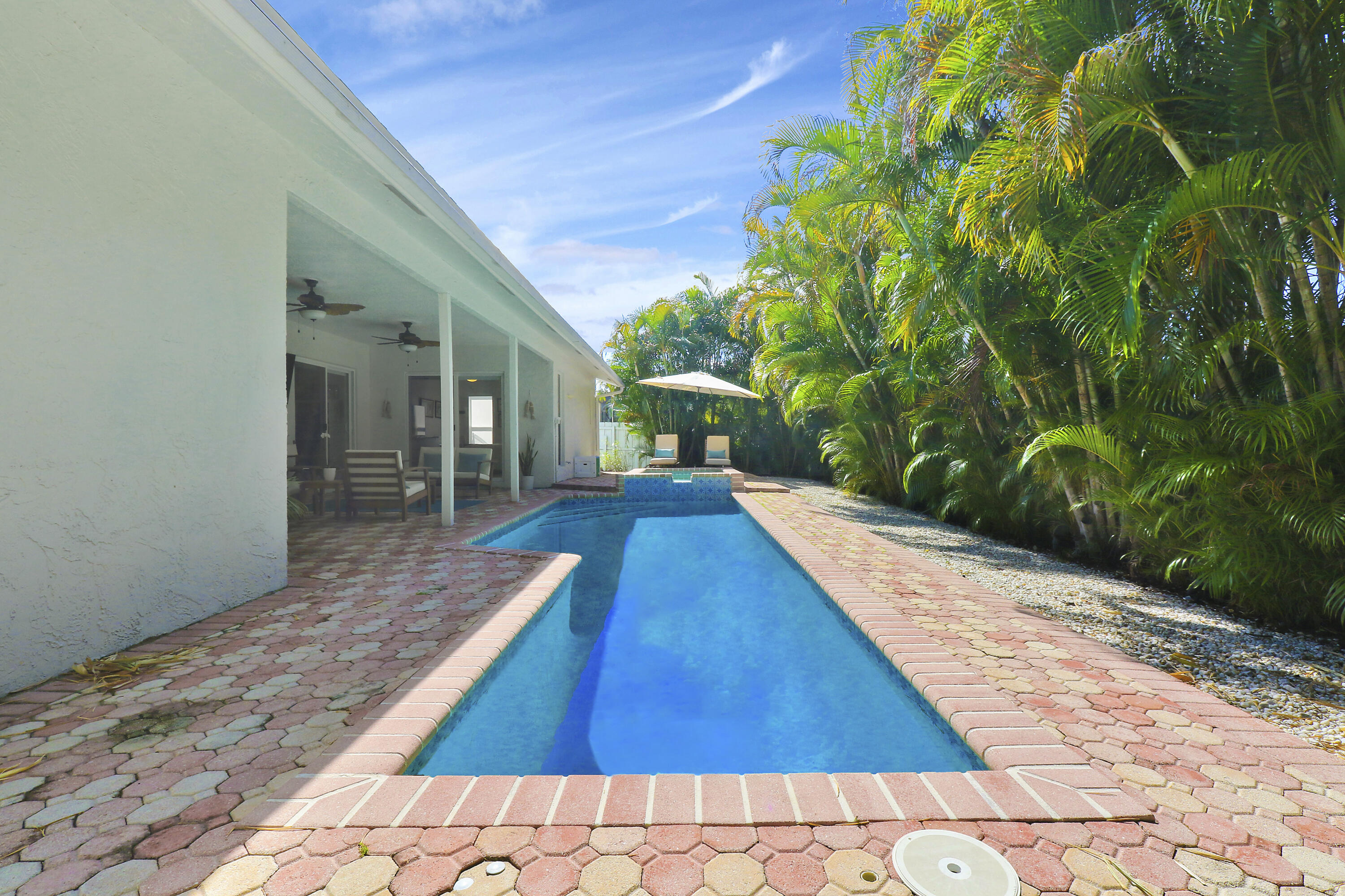 17723 Foxglove Lane