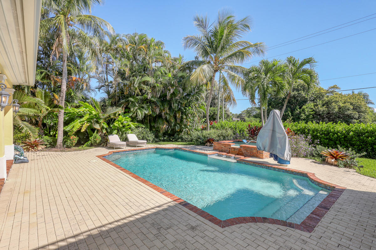 8050 Fairway Trail