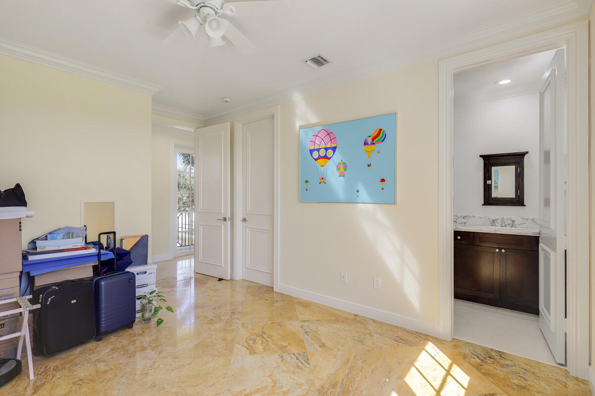 8050 Fairway Trail
