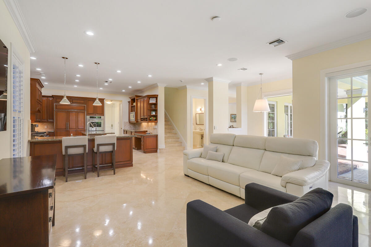 8050 Fairway Trail