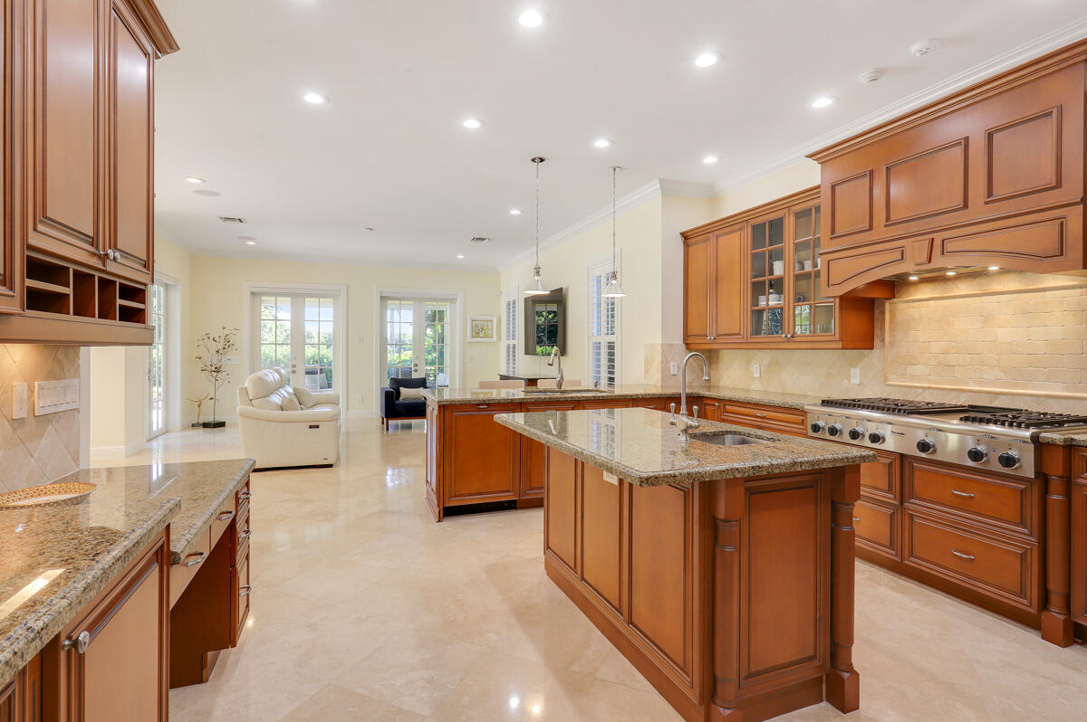8050 Fairway Trail