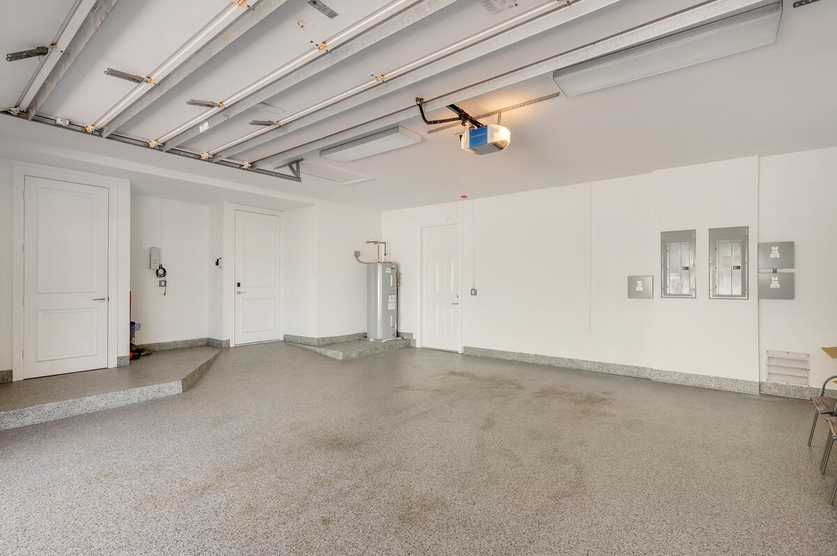 8050 Fairway Trail