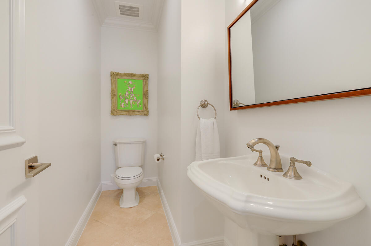 8050 Fairway Trail