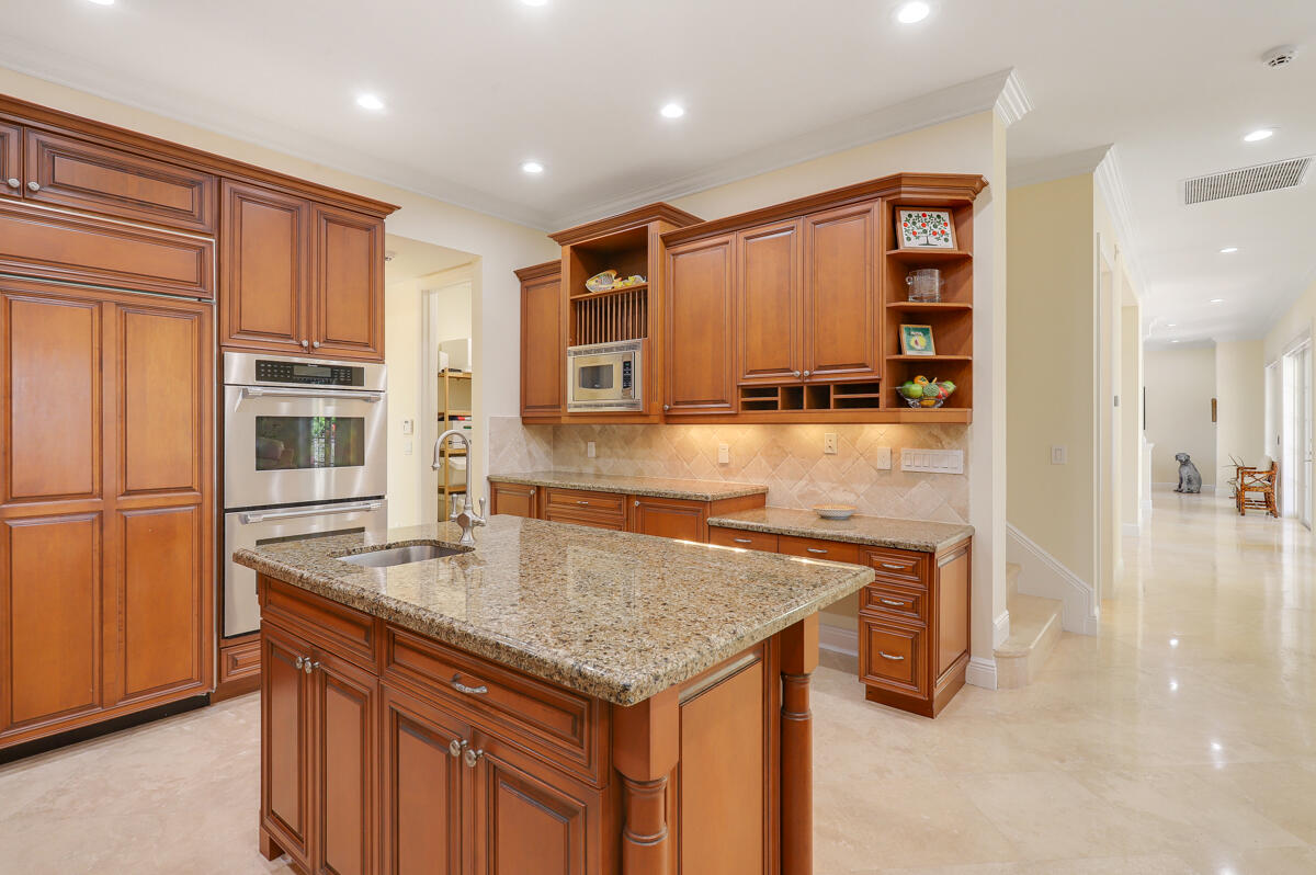 8050 Fairway Trail