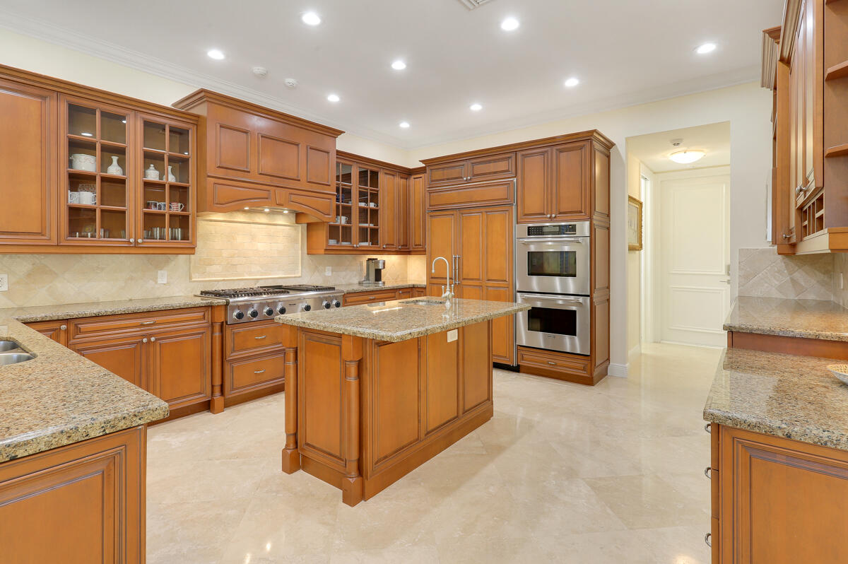 8050 Fairway Trail