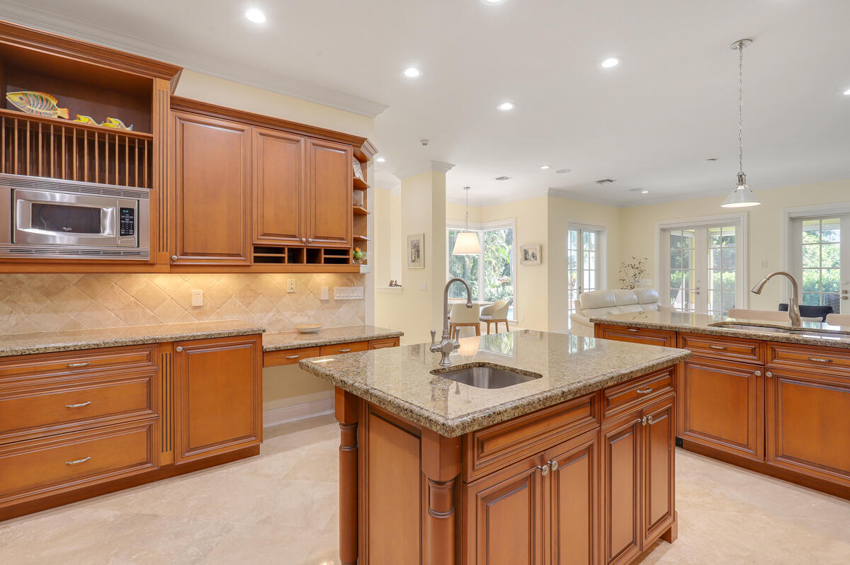 8050 Fairway Trail