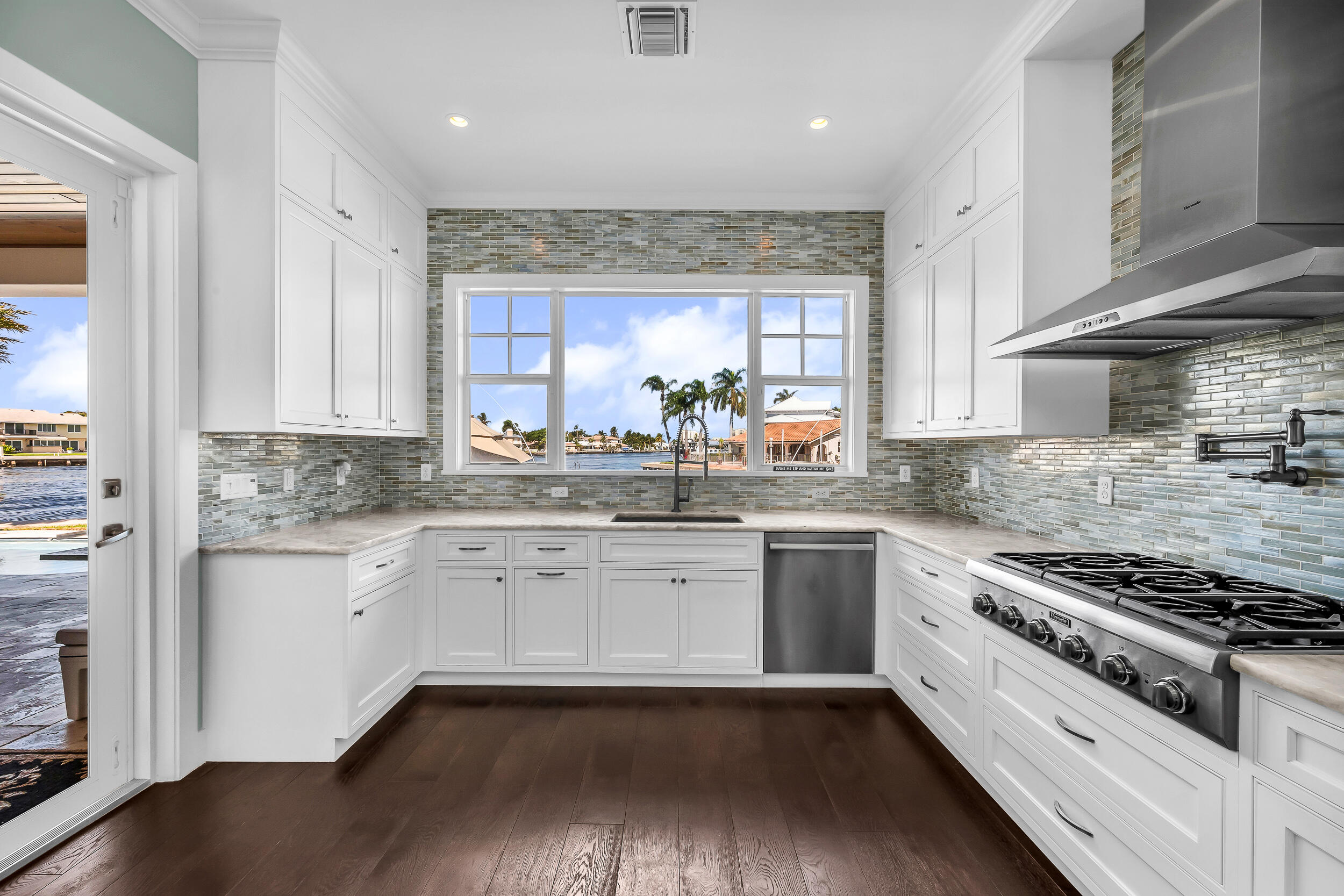 36 Ixora Way